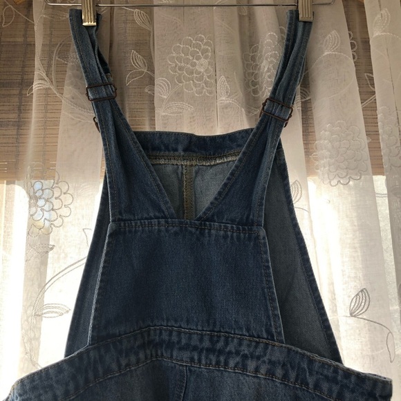 Forever 21 Overall Jeans Size  26 med wash - Picture 12 of 16